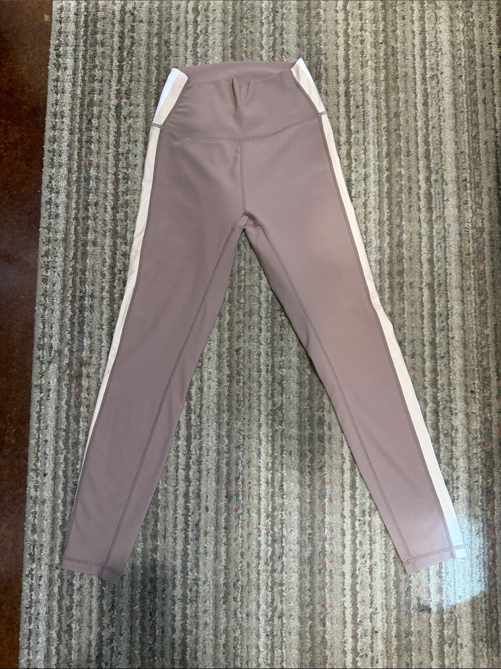 Mauve Side-Stripe Active Leggings with Matching Bra. - Picture 3 of 9